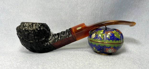 Jobey Stromboli 200 bent Bulldog tobacco pipe