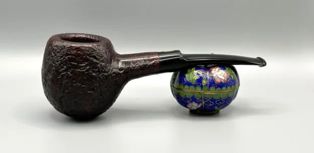 Jobey Shellmoor Extra Hawkbill tobacco pipe