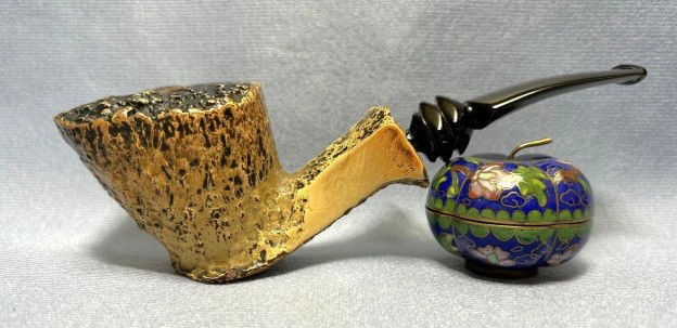 Nørding Nordcoat Freehand tobacco pipe